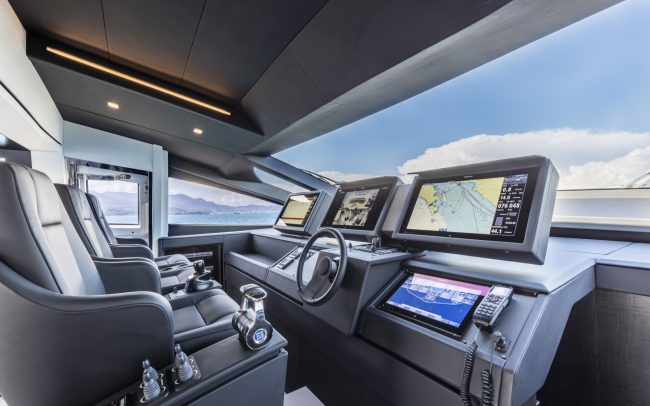 Pershing 9x main deck