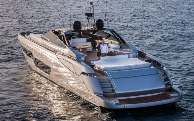 Riva 88' Florida cruising